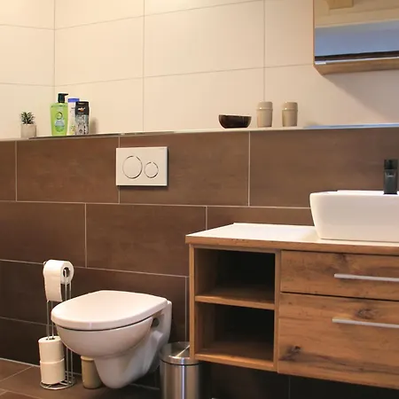 Interlaken 20min Mit Privater Quelle 公寓 弗鲁蒂根