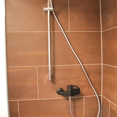 Interlaken 20min Mit Privater Quelle Apartamento Frutigen